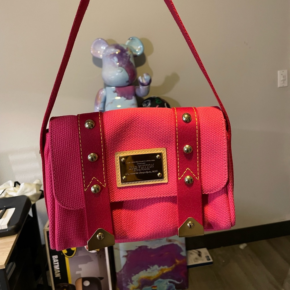 Lv handbag